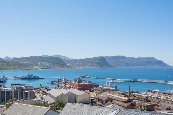 Furnished apartment in the heart of Simon’s Town offering spectacular views and ...