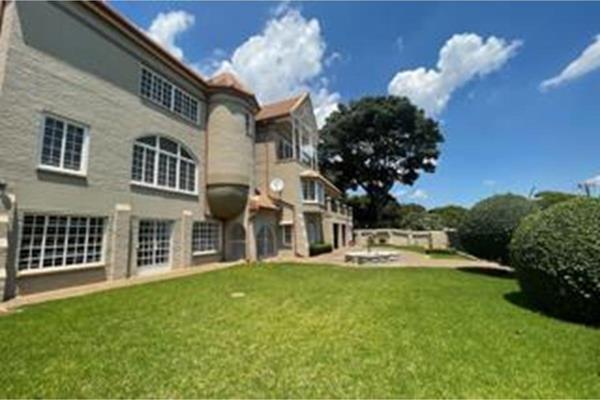 Ambassadorial 5-Bedroom Home | Lavish Living in Waterkloof
Discover the epitome of ...