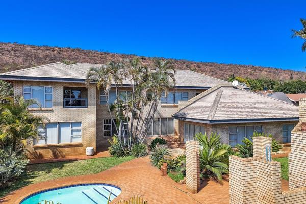 Imagine a spacious family home that exudes warmth and comfort, filled with abundant natural light.

 This home is designed with an ...