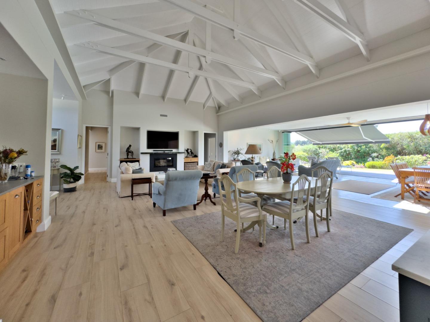 Photo of 4 Bedroom House to rent in Goose Valley Golf Estate