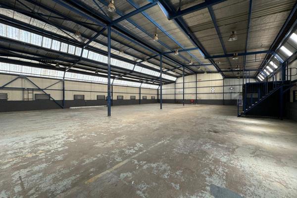 1,070 sqm warehouse available to let in Industria North, an ideal location for ...