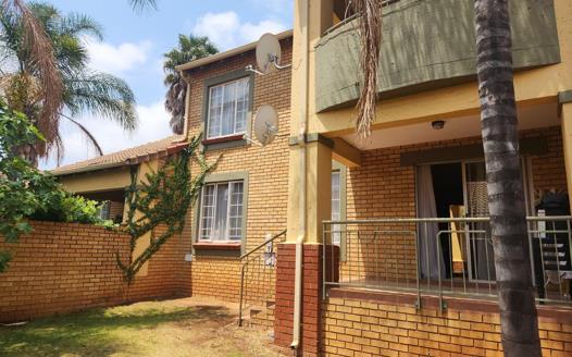 2 Bedroom Apartment / Flat for sale in Mooikloof Ridge