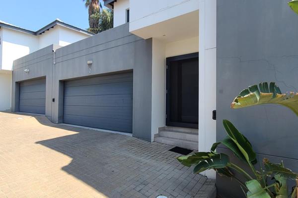 Located in Edendale right next great schools of Edenvale, the police station and Greenstone Mall. Stunning, modern and top of the range ...