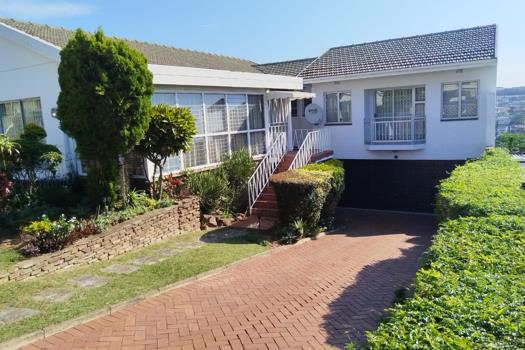 4 Bedroom House for sale in Morningside