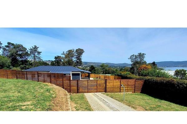 *Joint Mandate*  This newly built house in Upper Old Place, Knysna, has just been listed ...