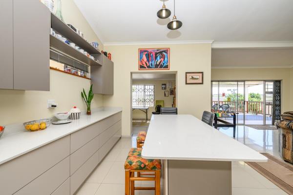 This well loved family home situated in Western Hills is a 2 minute walk away from ...