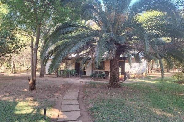 Investment opportunity Farm Nestled in the tranquil Lephalale, lies a stunning 6-hactare farm that offers a myriad of features and ...