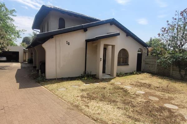 4 bedrooms with built in cupboards and main bedroom with laminated flooring 

3 bathrooms 1st one has a bath, basin and toilet 2nd ...