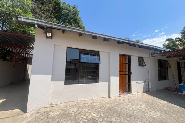 Welcome to this inviting one-bedroom apartment in the heart of Garsfontein, perfect for ...