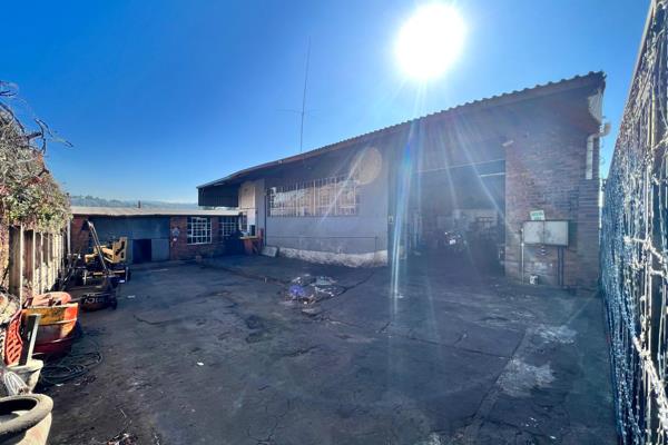 This prime 760sqm industrial yard is centrally located on Railway Road.
The property features:
•	Two Large Workshops: Spacious and ...