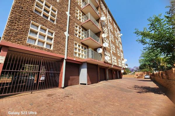 The apartment has 3 Bedrooms with 1.5 bathrooms 

All three bedrooms have built-in closets, offering lots of storage 

Besides the ...