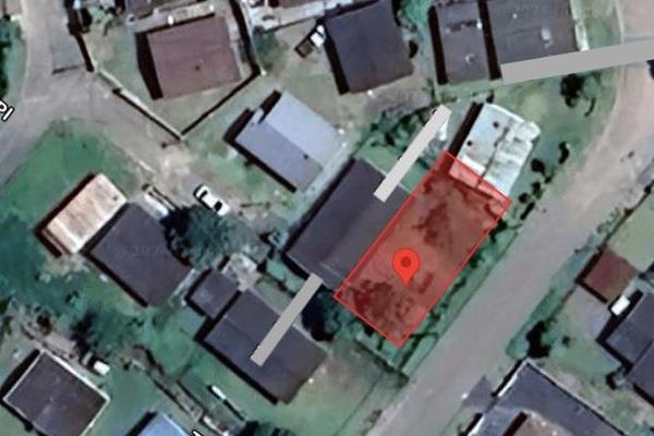 Suggested opening bid R 180 000 

Vacant land on auction.
Size : 220 sq/m

All offers are encouraged. Submit an offer to stop the ...