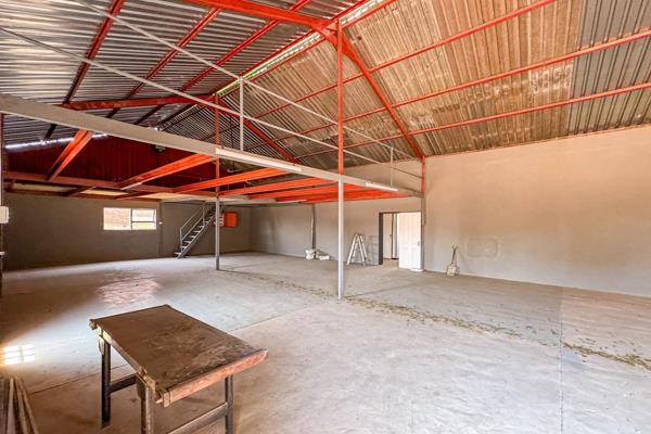 Brand New 250m&#178; Warehouse with Office and Mezzanine

This newly built 250m&#178; warehouse offers the perfect balance of ...