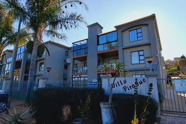 This 3-bedroom, 2-bathroom ground-floor apartment in Hartenbos offers a comfortable and convenient lifestyle, ideal for both permanent ...