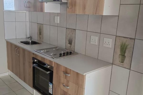 This neat recently renovated 2 Bedroomed flat with new kitchen fitted with new gas stove. Situated on the ground floor with the whole ...