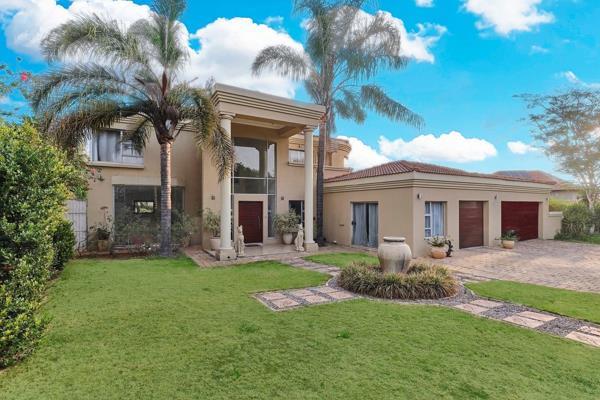 This spacious family home is well situated in the secure and sought after golf estate. The welcoming double volume entrance opens to an ...