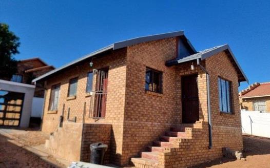 3 Bedroom House for sale in Morula View