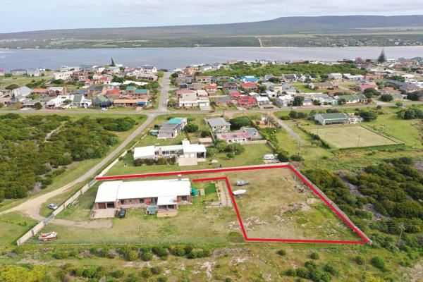 -  Subdivision Approved: Recently subdivided (pending final approval), offering an estimated 2200m&#178; of space.
-  Ideal for Dream ...