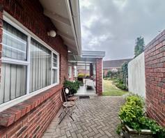 Townhouse for sale in Summerstrand