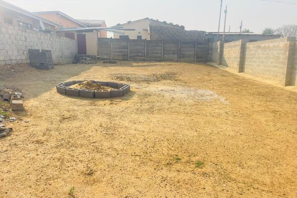 Vacant site Bhekuzulu location

Discover this exceptional 225 m2 vacant land in bhekuzulu

Land Opportunity in excellent area 

close ...