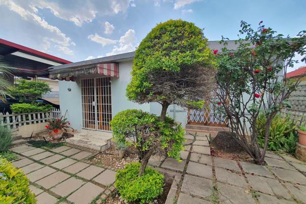 Orange Grove Family Home with Income Potential

This charming property in Orange Grove offers a delightful blend of comfort, style, and ...