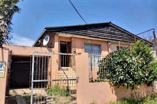 3 Bedroom House For Sale In Quigney
Experience convenient living near the beach in this charming 3-bedroom house located in a quiet ...