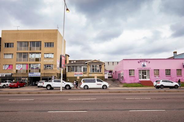 For Sale: Prime Commercial Properties on Umgeni Road

We are excited to present a unique opportunity to acquire three commercial blocks ...