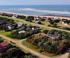 Vacant Land / Plot for sale in Cannon Rocks