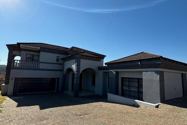 2 Units available in a shared yard from 1 November 2024
Unit 1
R 9000, including water, excluding electricity.
2 bedrooms, 1 ...