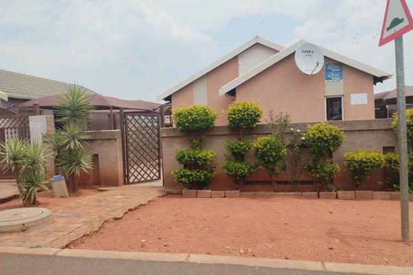 A beautiful 3 bedroom family home available in Gem Valley complex situated close to Mams ...