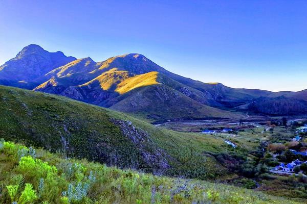 Fynbos Estate -Your 3664sqm Piece of Paradise nestled on the slopes of the ...