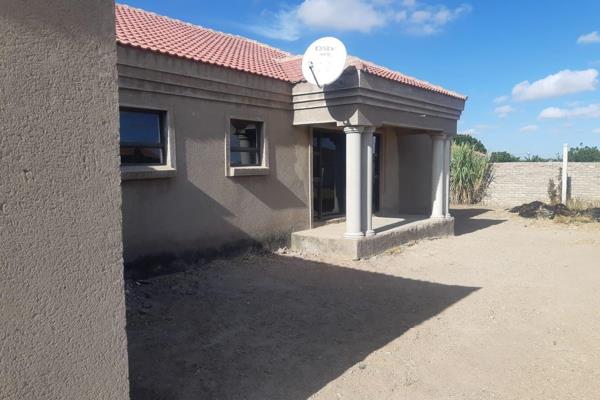 CASH BUYERS HURRY

5 Bedroom House for sale in MOTINTI village

NEED A HOME AWAY FROM HOME? Look no further!!!!

This property ...