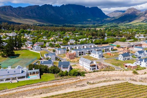 An incredible investment opportunity awaits in the heart of Franschhoek! Set against the ...