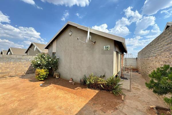 Online Auction Details:
Starting Bid: R 350 000-00
Date: Thursday, 14 November from ...