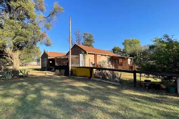 1.223 Ha Smallholding!

Main House features: A neat kitchen with built in cupboards, ample storage space, Spacious living room and ...