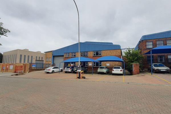 This neat freestanding 593sqm industrial warehouse is now available to let in the highly ...