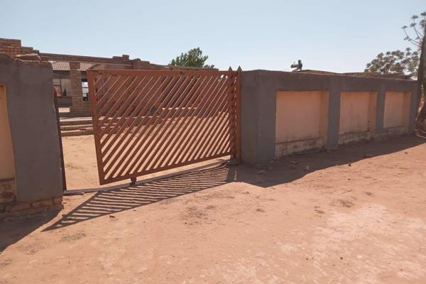 NIce House and Stracture next to schools and transport .