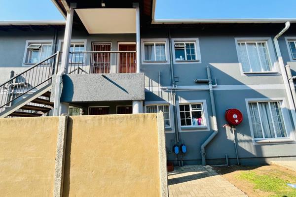 Golden Oaks Estate is one of the most secure estates in the Boksburg area and one of its apartments is for sale. 

One of the best ...