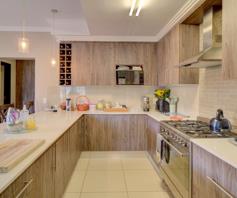 Townhouse for sale in Barbeque Downs