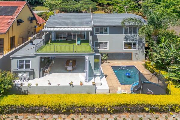 Extent: +/- 688 sqm | 4 Bedrooms, 2 en-suite | 3 Bathrooms &amp; guest toilet | Open ...