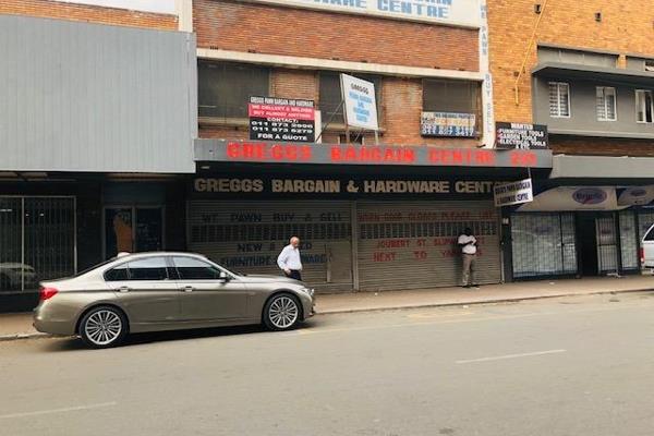 A well positioned property,
This is a commercial retail bulding, open to any type of business. The property sits on two streets that ...