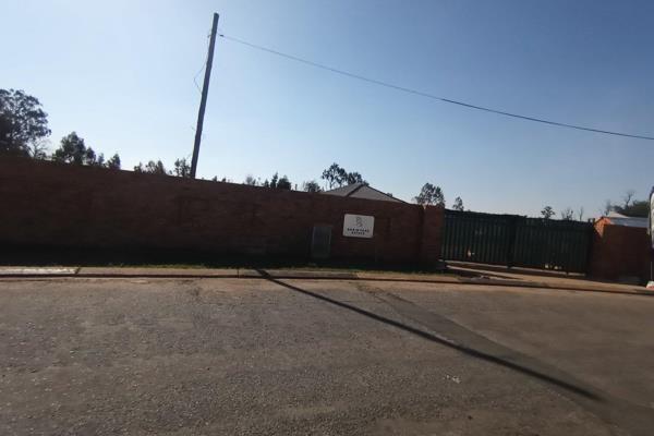 -  160 Sqm vacant stands available 
-  Building plans are available on request
-  Close to Robinson Hospital, Rugby Stadium, schools ...