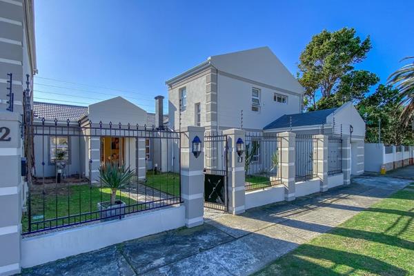 t of luxury with this expansive family home, perfectly positioned in Port ...