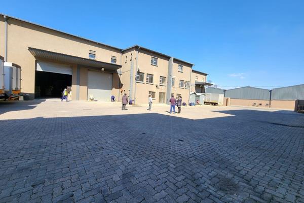 This sectional titled industrial warehouse for sale in Spartan, Kempton Park, offers ...