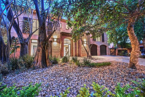 Discover your Tuscan oasis with this modern 5 bedroom Tuscan villa nestled in the heart of one of Pretoria’s most prestigious ...