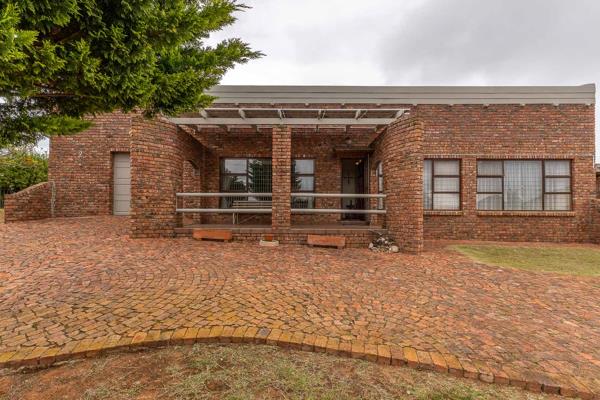 This beautifully maintained face brick home is perfect for retirees or a young couple ...