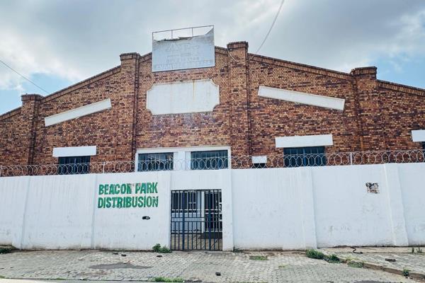 This spacious 2500m2 factory offers excellent potential for various uses, including motor mechanics, a church, school, or office space. ...