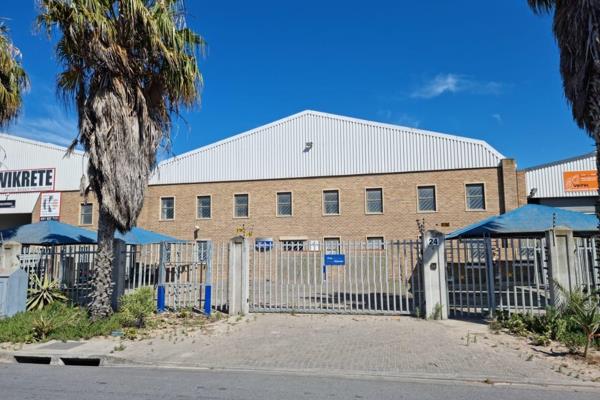 Warehouse with office and paved yard TO LET in Racing Park

•	Modern offices on the ...