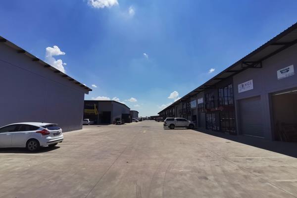 Within a secure industrial park, this 135sqm min industrial unit has a practical layout ...