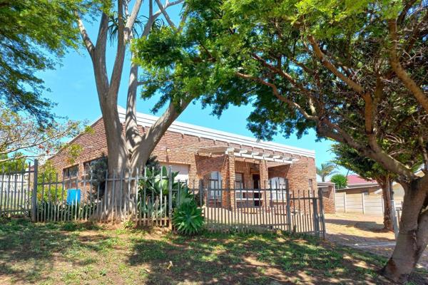 Nestled in the tranquil Hartenbos Heuwels, this spacious 2-bedroom home offers a peaceful and comfortable lifestyle. Situated on a ...